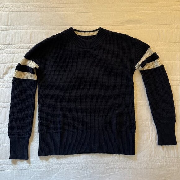 Faherty wisp waffle sweater in navy - Picture 7 of 13